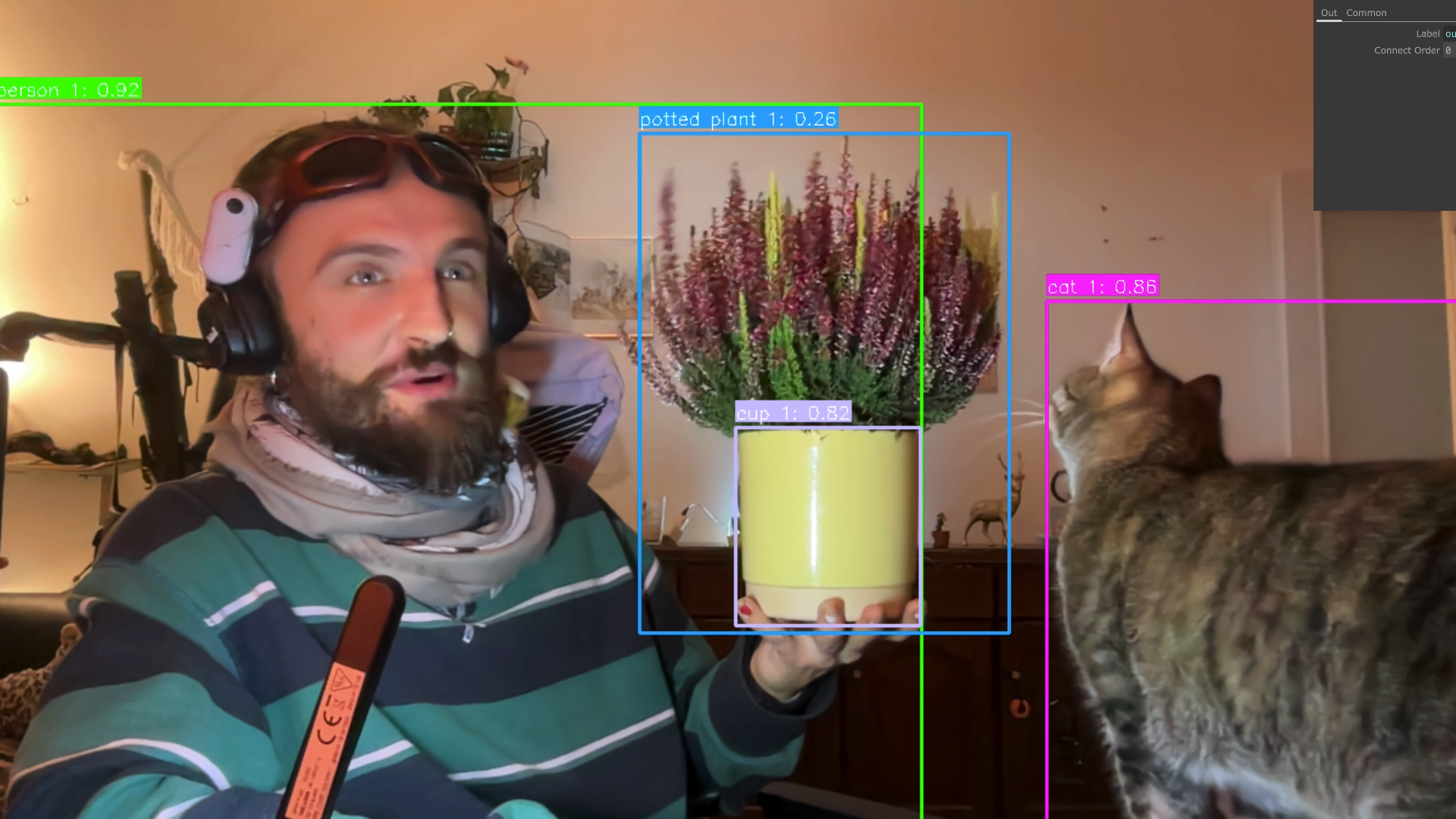 Flora & Fauna Taxonomy Pipeline mit YOLOE & iNaturalist API